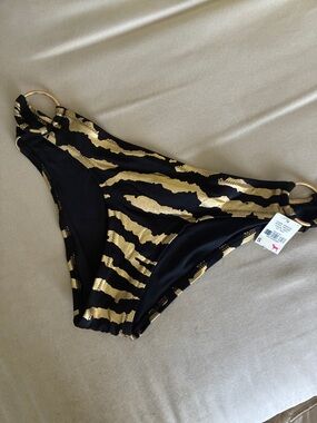 PINK Victoria's Secret - Black & Gold Tiger Stripe Bikini Bottom in size small